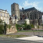 Les Tulipiers, Parking Sécurisé, Lit Queen-size, Bord De Sarthe * Le Mans