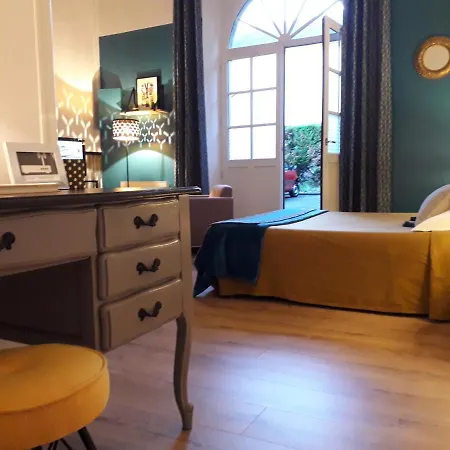 Apartman Les Tulipiers, Parking Securise, Lit Queen-size, Centre