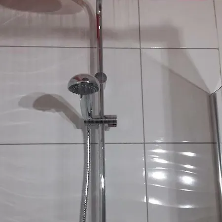 Les Tulipiers, Parking Securise, Lit Queen-size, Centre Le Mans