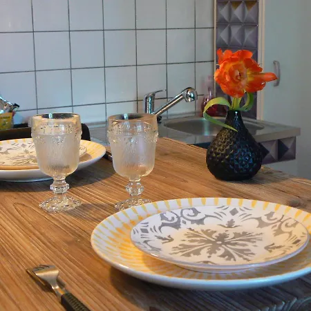 Daire Les Tulipiers, Parking Securise, Lit Queen-size, Centre Le Mans