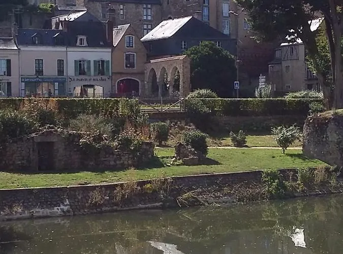 Les Tulipiers, Parking Securise, Lit Queen-size, Centre