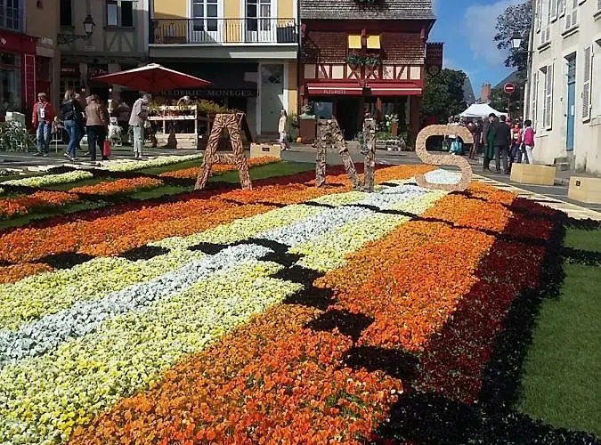 Les Tulipiers, Parking Securise, Lit Queen-size, Centre Le Mans