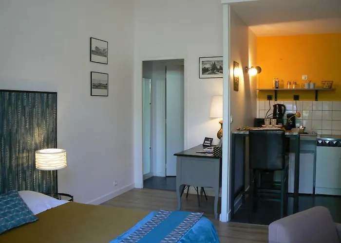 Apartment Les Tulipiers, Parking Securise, Lit Queen-size, Centre